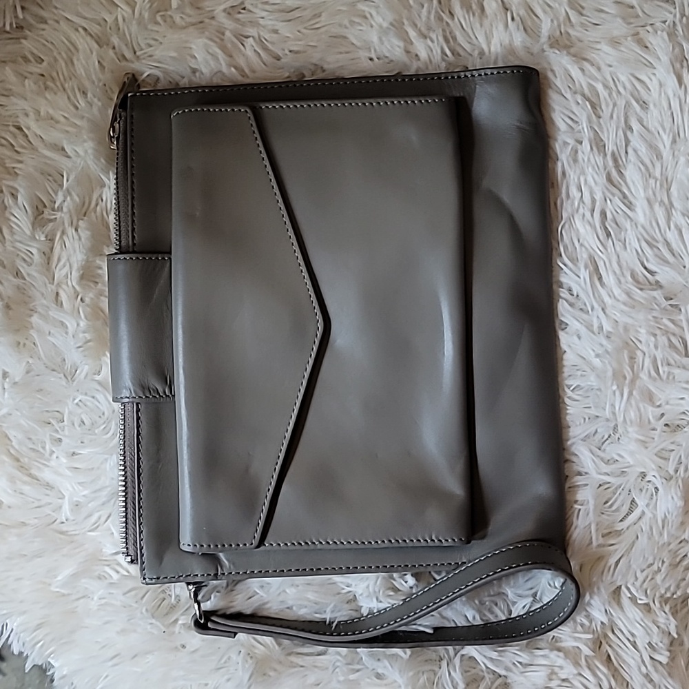 Danier Light Grey Leather Crossbody, Womens, Purse, Bag,